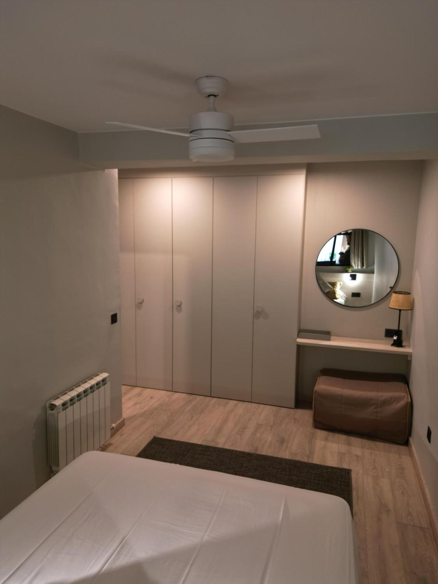 Apartaments Turistics Cardona III المظهر الخارجي الصورة