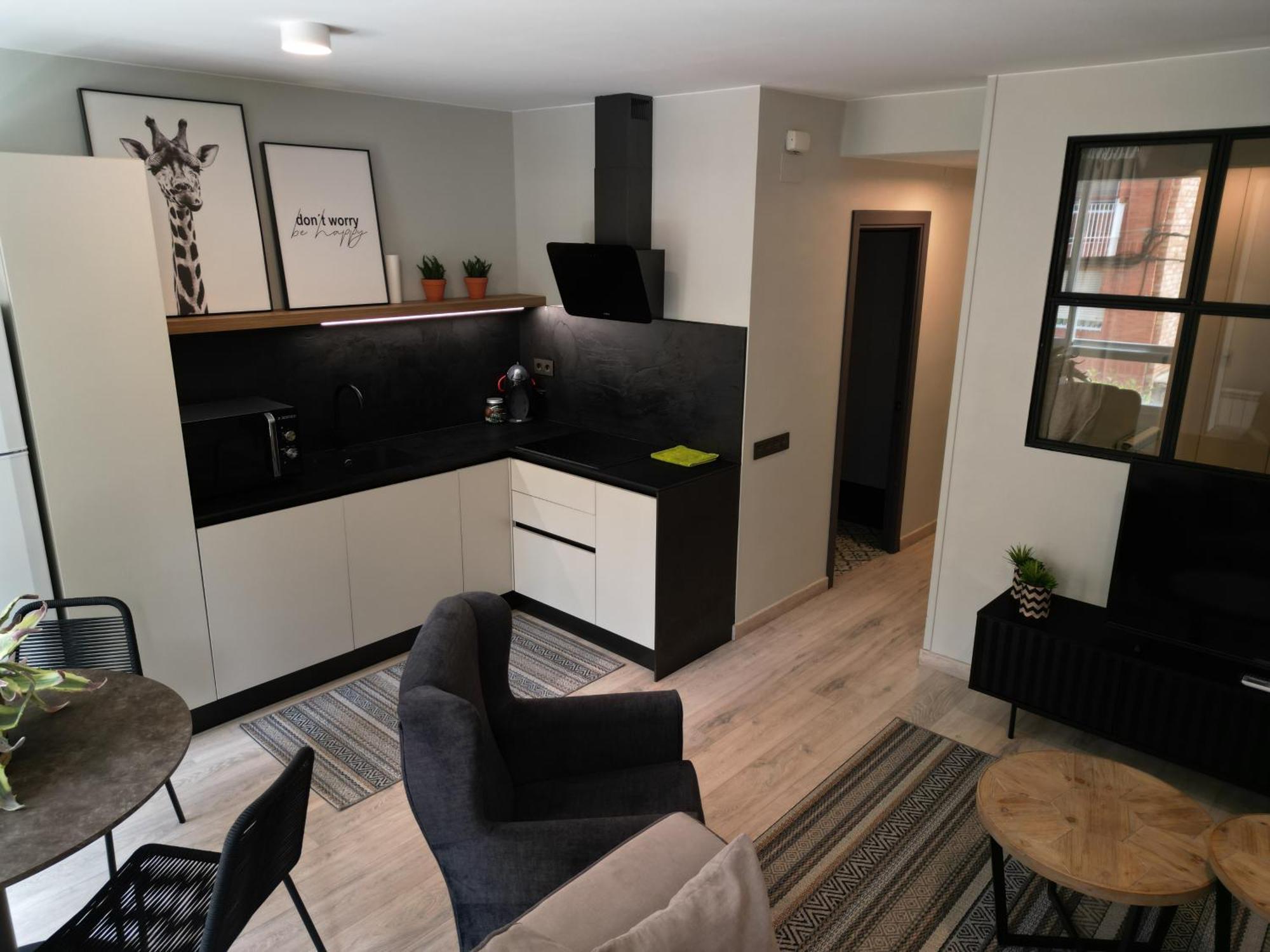 Apartaments Turistics Cardona III المظهر الخارجي الصورة